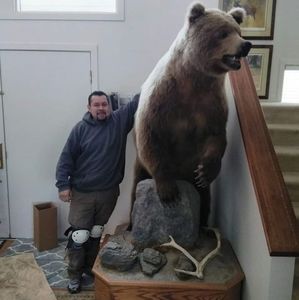 Meet your Posher, Manuel